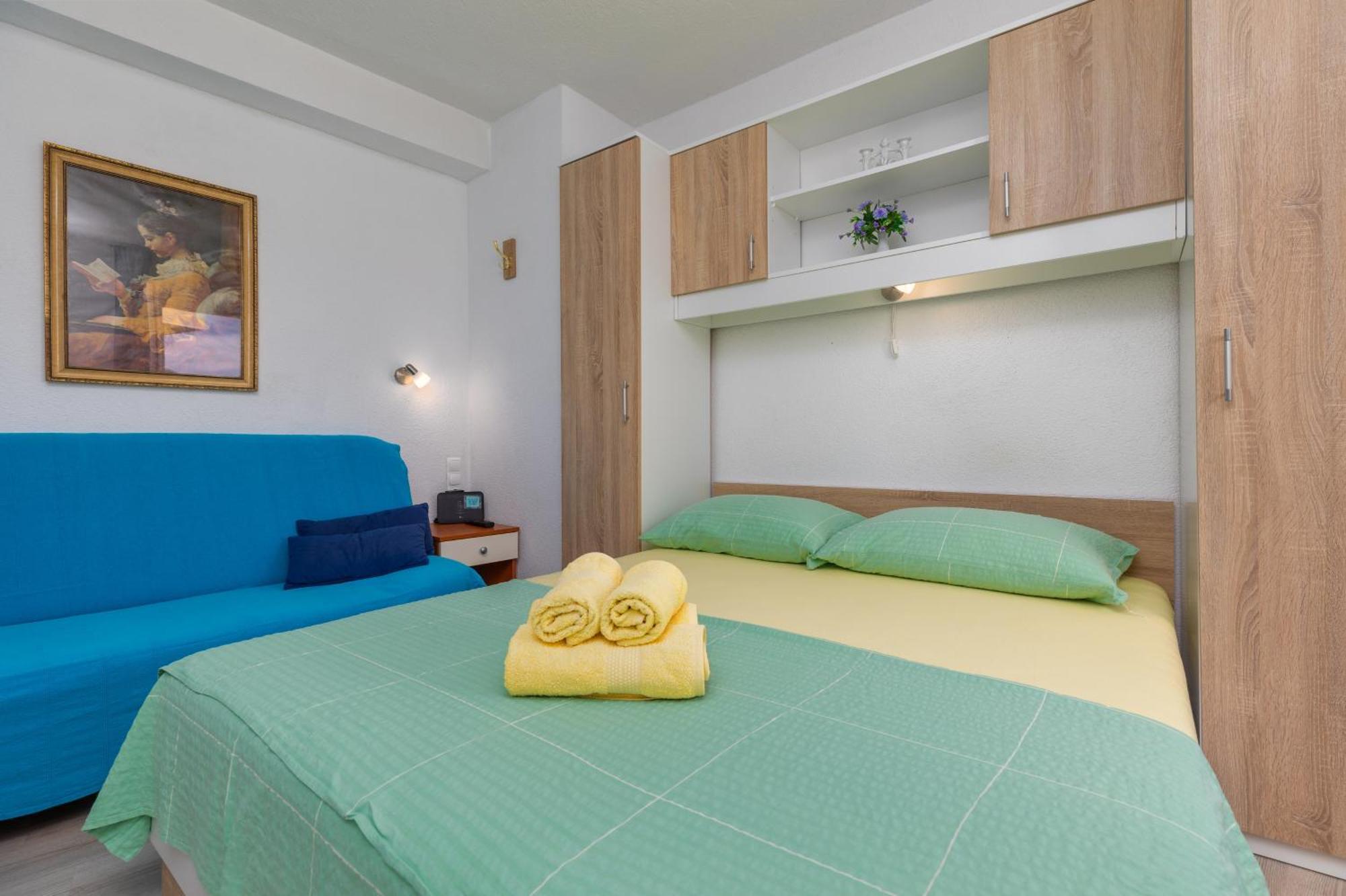 Apartments By The Sea Drasnice, Makarska - 6697 Exterior photo